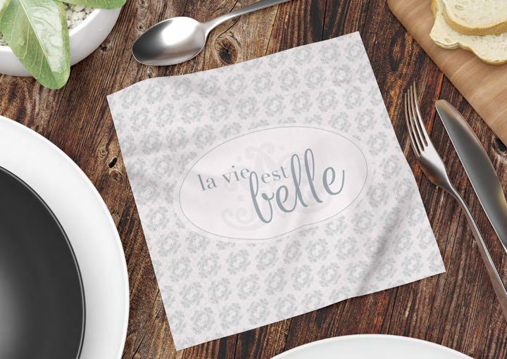Napkin printed with la vie est belle
